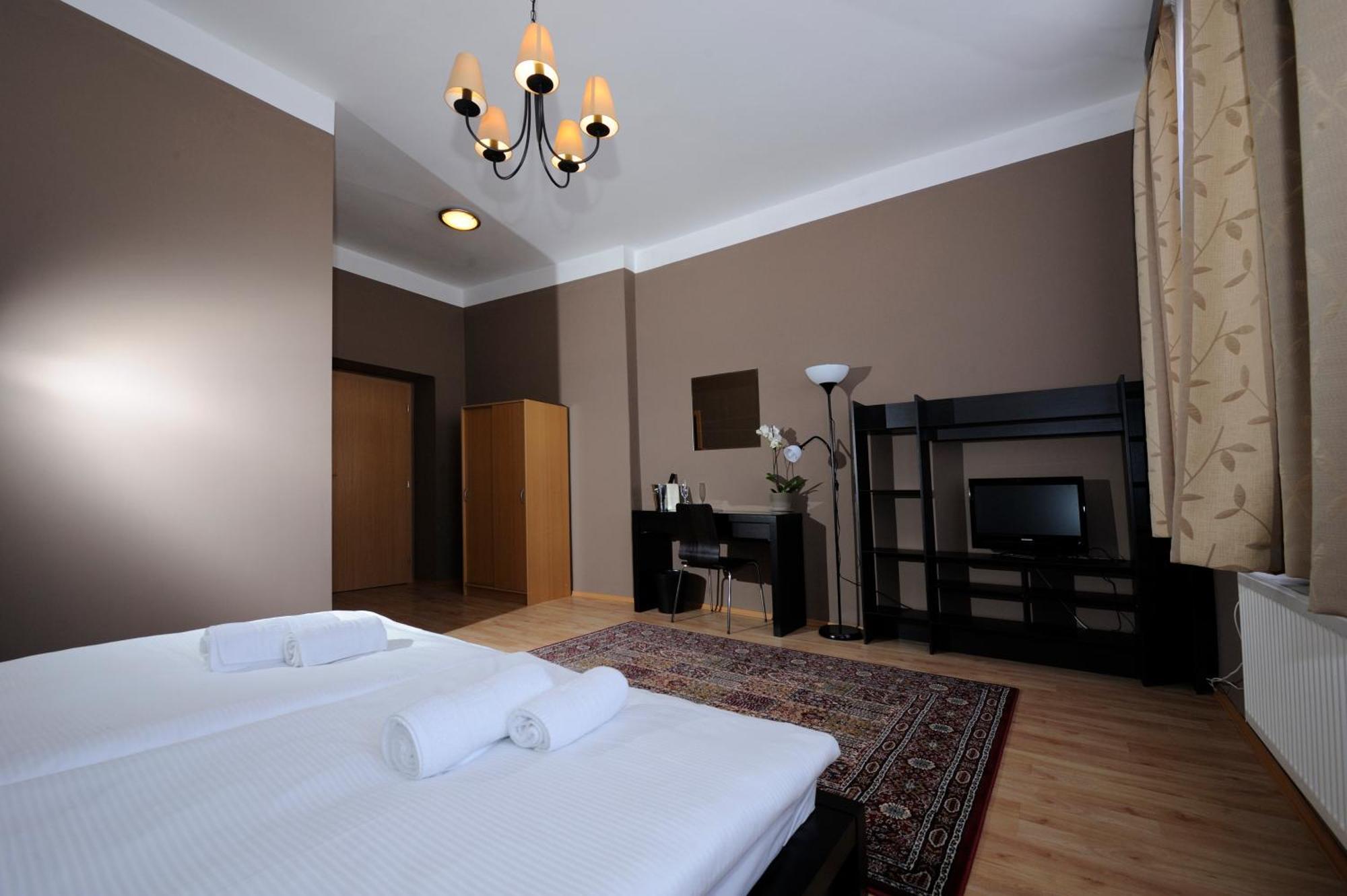 Hotel Zlata Stika Pardubice Ruang foto